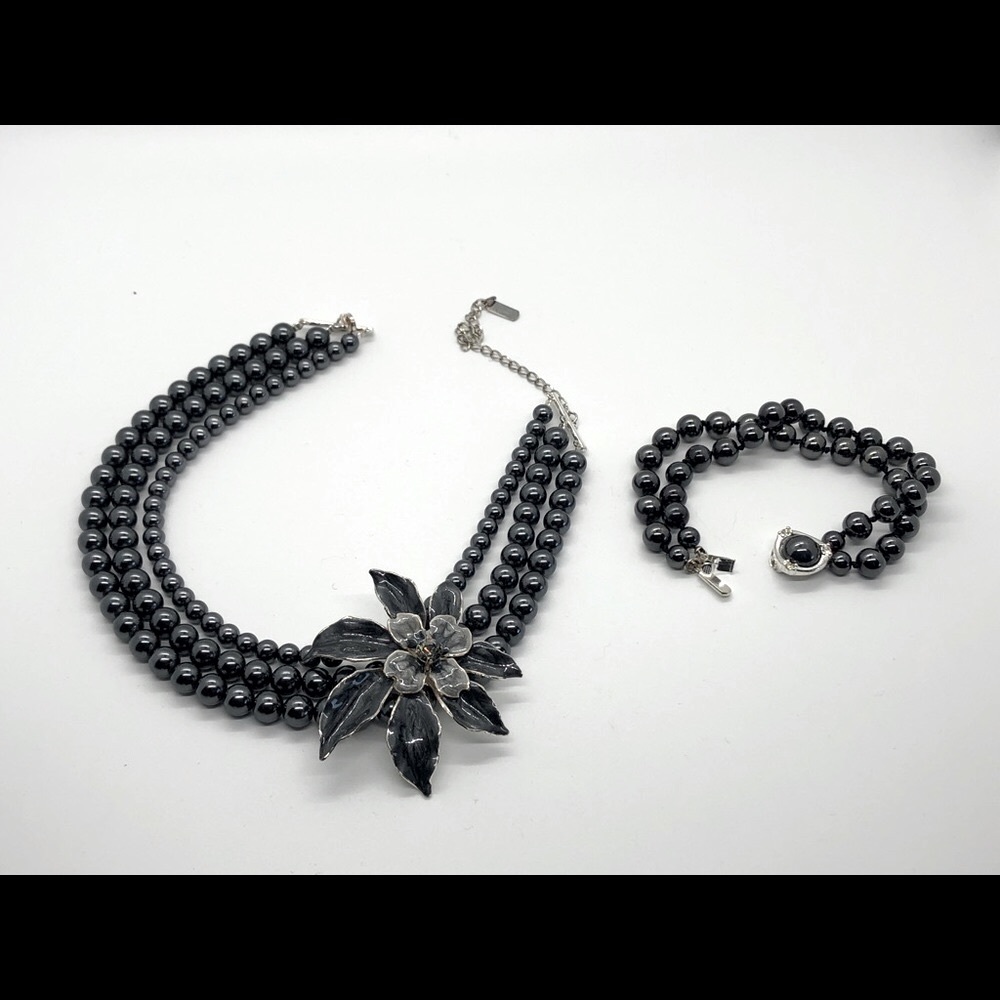 Bracelet - Picture 3 of 3